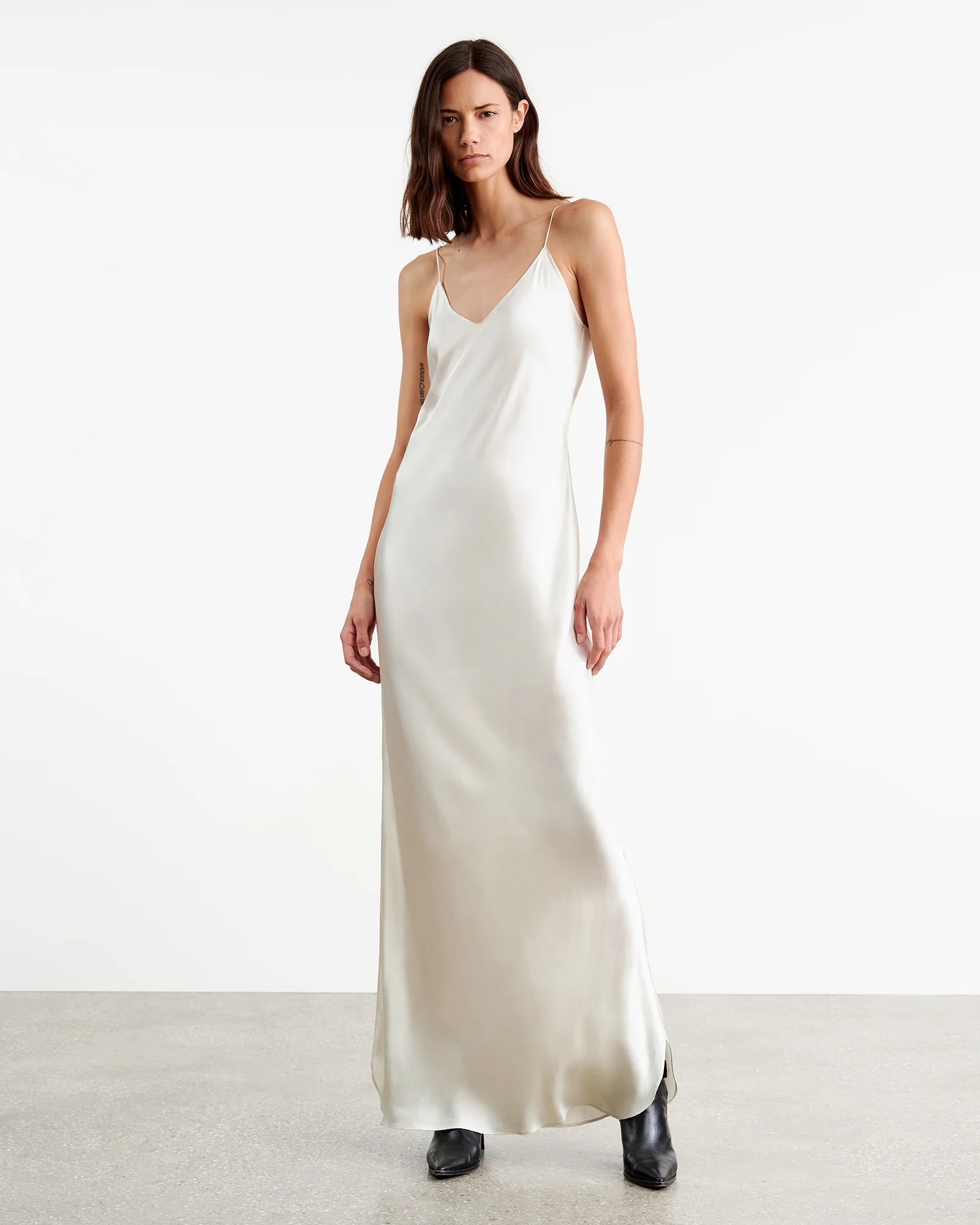 CAMI SILK GOWN - Image 9