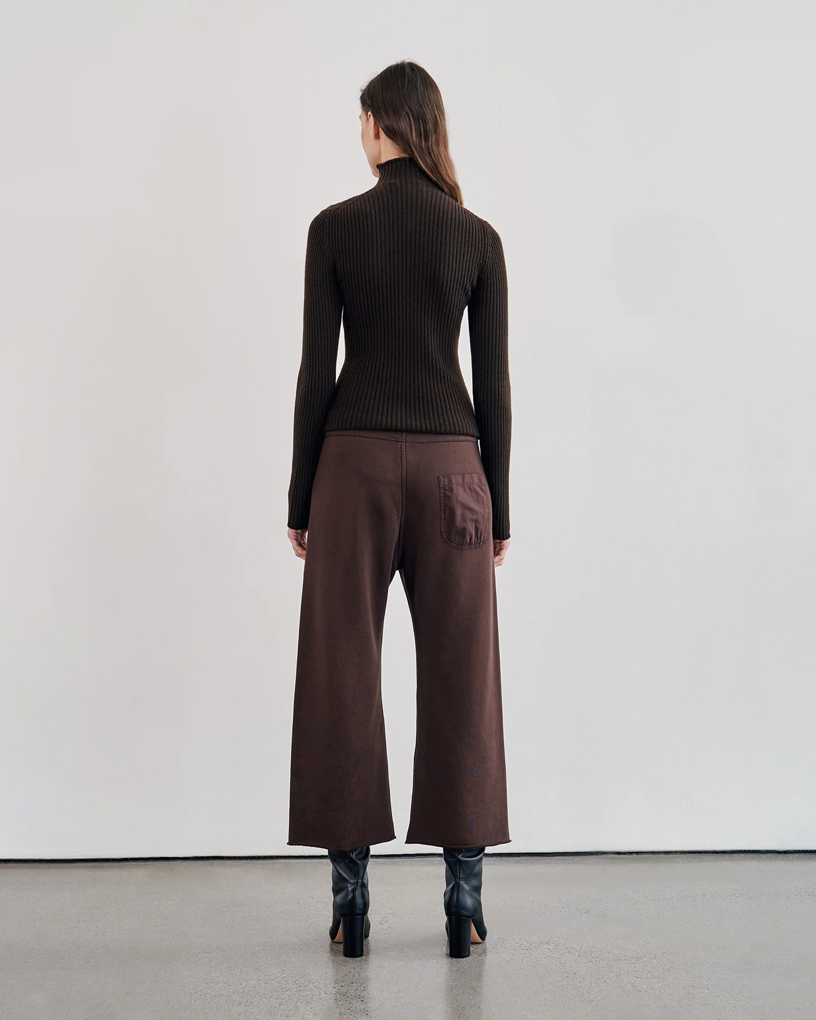 KIKI SWEATPANT - Image 21